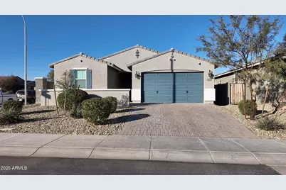 11046 W Levi Drive, Tolleson, AZ 85353 - Photo 2
