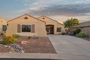 10109 E Trailhead Ct, Gold Canyon, AZ 85118 - Photo 2