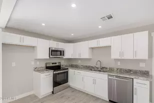 5630 W Vogel Ave, Glendale, AZ 85302 - Photo 10