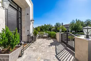 577 W Horseshoe Pl, Chandler, AZ 85248 - Photo 14