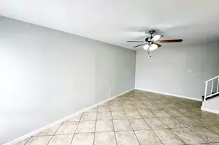 9054 N 51st Ln, Glendale, AZ 85302 - Photo 8