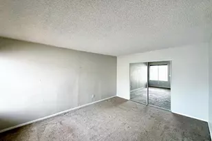 9054 N 51st Ln, Glendale, AZ 85302 - Photo 4