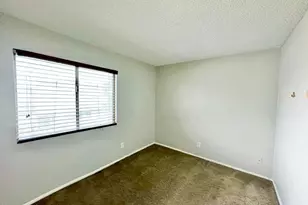 9054 N 51st Ln, Glendale, AZ 85302 - Photo 6