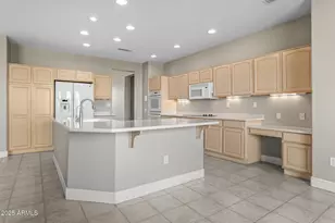 17522 N Ironhorse Dr, Surprise, AZ 85374 - Photo 16