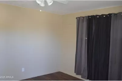 7249 N 50th Drive, Glendale, AZ 85301 - Photo 4