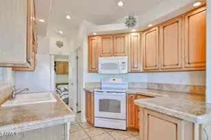 17200 W Bell Rd, Surprise, AZ 85374 - Photo 18