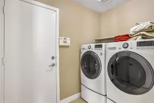 7500 E Deer Valley Rd, Scottsdale, AZ 85255 - Photo 30