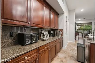 18332 W Montebello Avenue, Litchfield Park, AZ 85340 - Photo 10