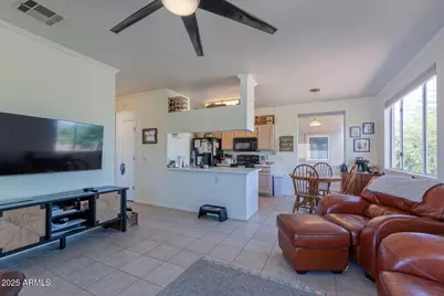 16013 S Desert Foothills Parkway #2124, Phoenix, AZ 85048 - Photo 6
