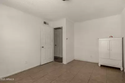 7607 W Osborn Road, Phoenix, AZ 85033 - Photo 12