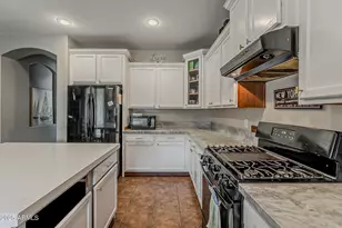 2838 S 89th Dr, Tolleson, AZ 85353 - Photo 6