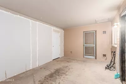 413 E 3rd Street, Eloy, AZ 85131 - Photo 32