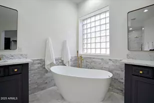 2025 W Calle Del Sol, Phoenix, AZ 85085 - Photo 18