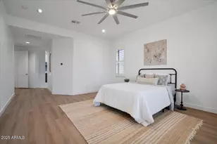 2025 W Calle Del Sol, Phoenix, AZ 85085 - Photo 16