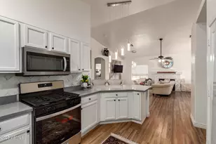15034 N 30th St, Phoenix, AZ 85032 - Photo 10