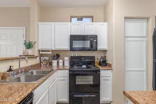 457 N 169th Ave, Goodyear, AZ 85338 - Photo 8