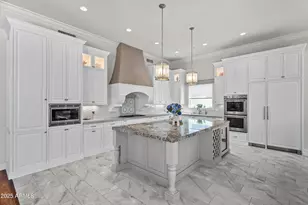 7455 E Sierra Vista Dr, Scottsdale, AZ 85250 - Photo 10