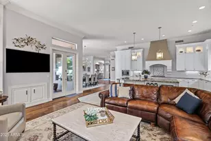 7455 E Sierra Vista Dr, Scottsdale, AZ 85250 - Photo 6