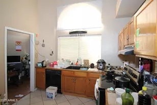 932 E Manor Dr, Chandler, AZ 85225 - Photo 6