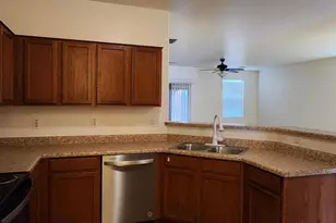 19207 N Ventana Ln, Maricopa, AZ 85138 - Photo 10