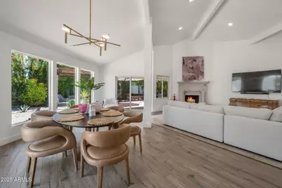 8719 E San Marino Drive, Scottsdale, AZ 85258 - Photo 8