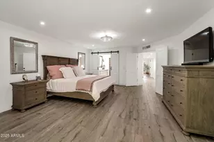 8719 E San Marino Dr, Scottsdale, AZ 85258 - Photo 16