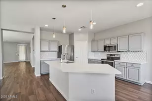 26843 N 78th Ave, Peoria, AZ 85383 - Photo 6