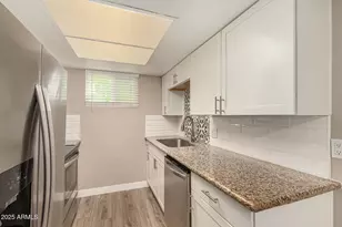 2633 W Ocotillo Rd, Phoenix, AZ 85017 - Photo 10