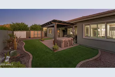 10246 W Oberlin Way, Peoria, AZ 85383 - Photo 1