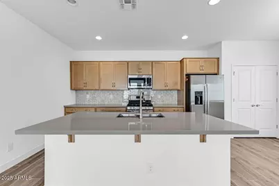 9986 W Piccadilly Road, Avondale, AZ 85392 - Photo 4