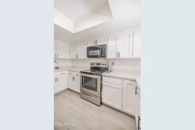 2011 N 51st Street, Phoenix, AZ 85008 - Photo 32