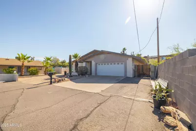 2011 N 51st Street, Phoenix, AZ 85008 - Photo 14