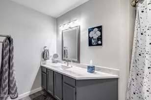 10080 E Mountainview Lake Dr, Scottsdale, AZ 85258 - Photo 18