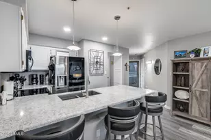 10080 E Mountainview Lake Dr, Scottsdale, AZ 85258 - Photo 6