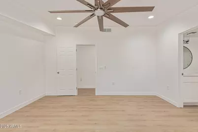 4010 S 24th Place, Phoenix, AZ 85040 - Photo 16