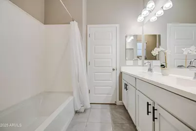 40913 W Sunland Drive, Maricopa, AZ 85138 - Photo 32