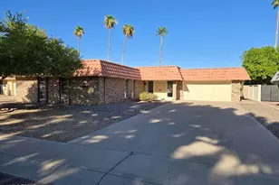 13819 N Crown Point, Sun City, AZ 85351 - Photo 1