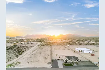 1 N Marchant Trace, Queen Creek, AZ 85144 - Photo 2