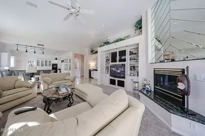 2012 E Glenn Drive, Phoenix, AZ 85020 - Photo 12