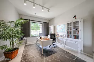 2012 E Glenn Dr, Phoenix, AZ 85020 - Photo 32