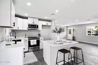 2014 E Bayberry Avenue, Mesa, AZ 85204 - Photo 8