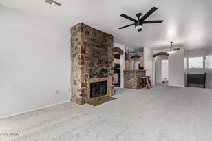 1411 E Orangewood Ave, Phoenix, AZ 85020 - Photo 8