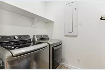 24884 N 171st Lane, Surprise, AZ 85387 - Photo 10