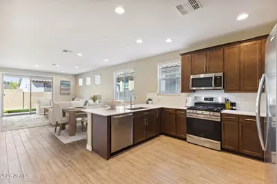 24884 N 171st Lane, Surprise, AZ 85387 - Photo 4
