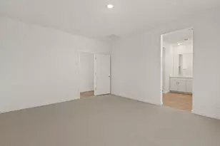 15818 W Gray Fox Trl, Surprise, AZ 85387 - Photo 14