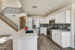 21927 N 74th Ln, Glendale, AZ 85310 - Photo 10