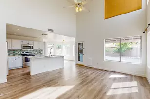 21927 N 74th Ln, Glendale, AZ 85310 - Photo 4