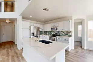 21927 N 74th Ln, Glendale, AZ 85310 - Photo 12