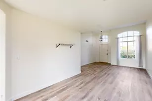 21927 N 74th Ln, Glendale, AZ 85310 - Photo 6