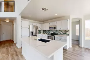 21927 N 74th Ln, Glendale, AZ 85310 - Photo 12